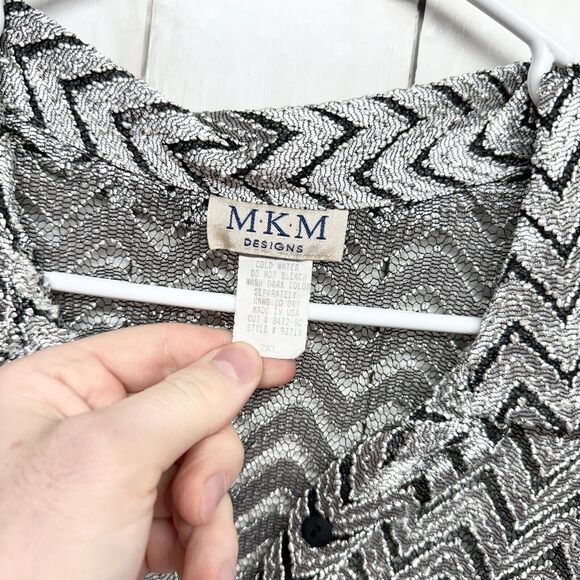 VTG MKM Designs Women Size 2X Button Down Tops Plus Stripes Silver Sheer Short - Picture 2 of 3